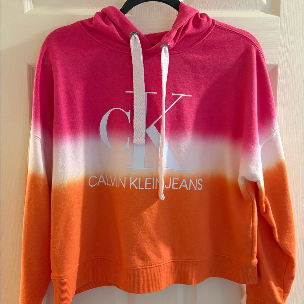 Calvin Klein Women's Pink and Orange Ombre Crop Hoodie